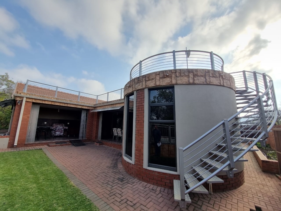 4 Bedroom Property for Sale in Buffelspoort Eco Estate North West